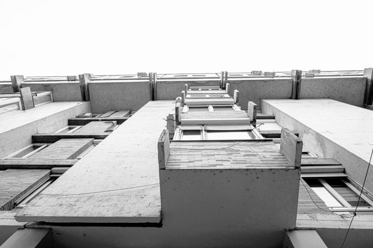 5 Star Central Studio Skopie Exterior foto